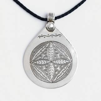 Amuletă tuaregă Suffiane, argint, șnur de piele, Niger