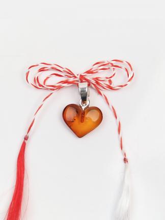 Mărțișor inimioară din argint și chihlimbar